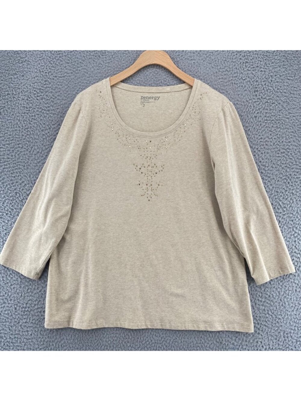 Chicos Top Womens 2 US Large Zenergy Beige Studded Applique 3/4 Sleeves Stretch